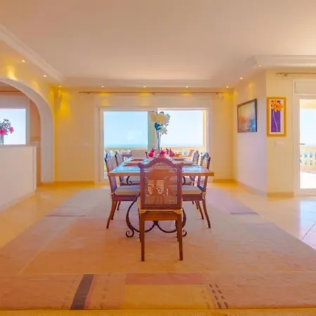 빌라 Villas Guzman - Vistas 칼페